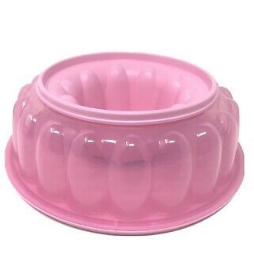 Tupperware Pink Bundt Cake Mold